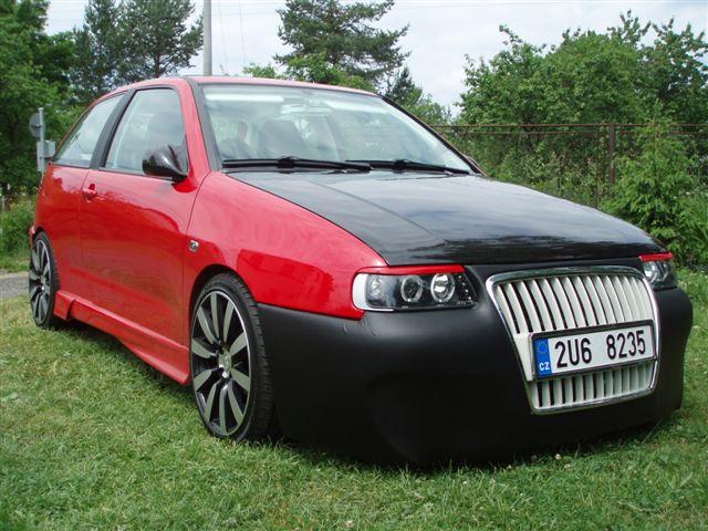 SEAT IBIZA